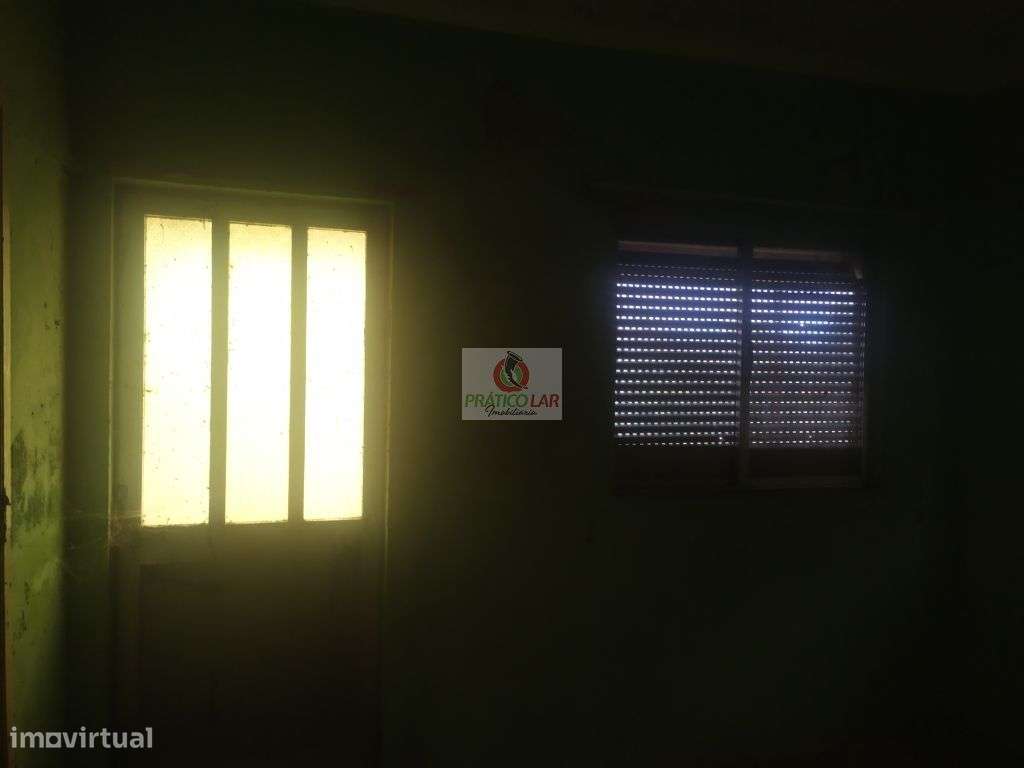 Moradia  para Recuperar no Troviscal-21