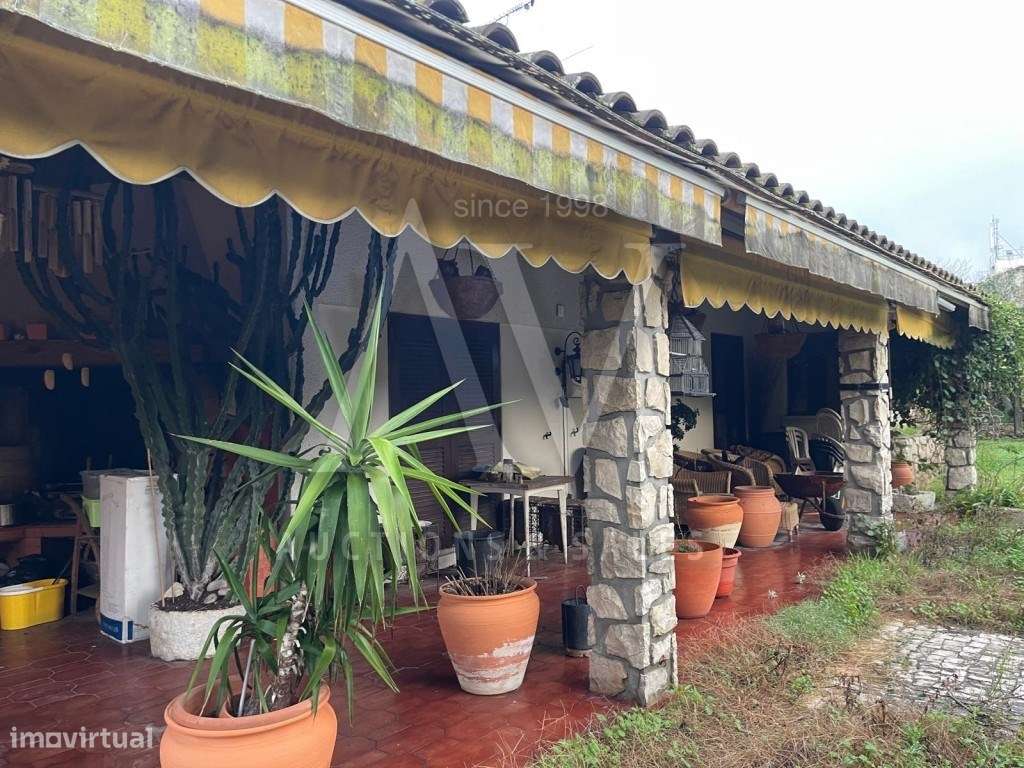 Casa com cave, R/C, anexos e logradouros - MARINHA GRANDE |NEGOCIAÇ... - Grande imagem: 4/9