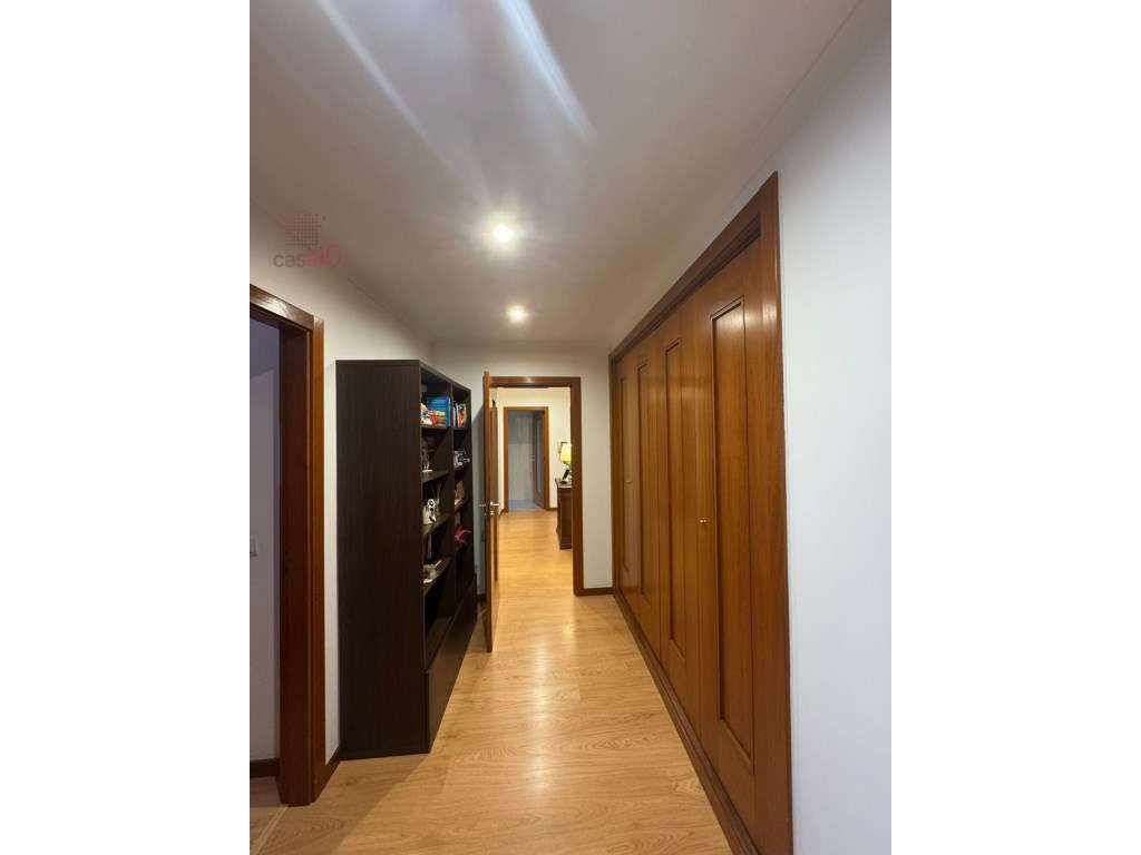 Excelente apartamento T2 para venda em Mem Martins-11