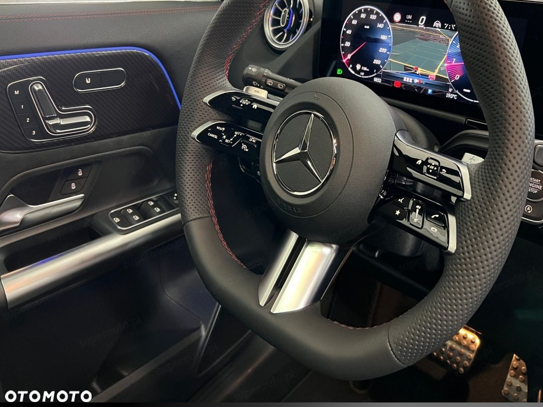 Mercedes-Benz GLA 200 AMG Line - 10