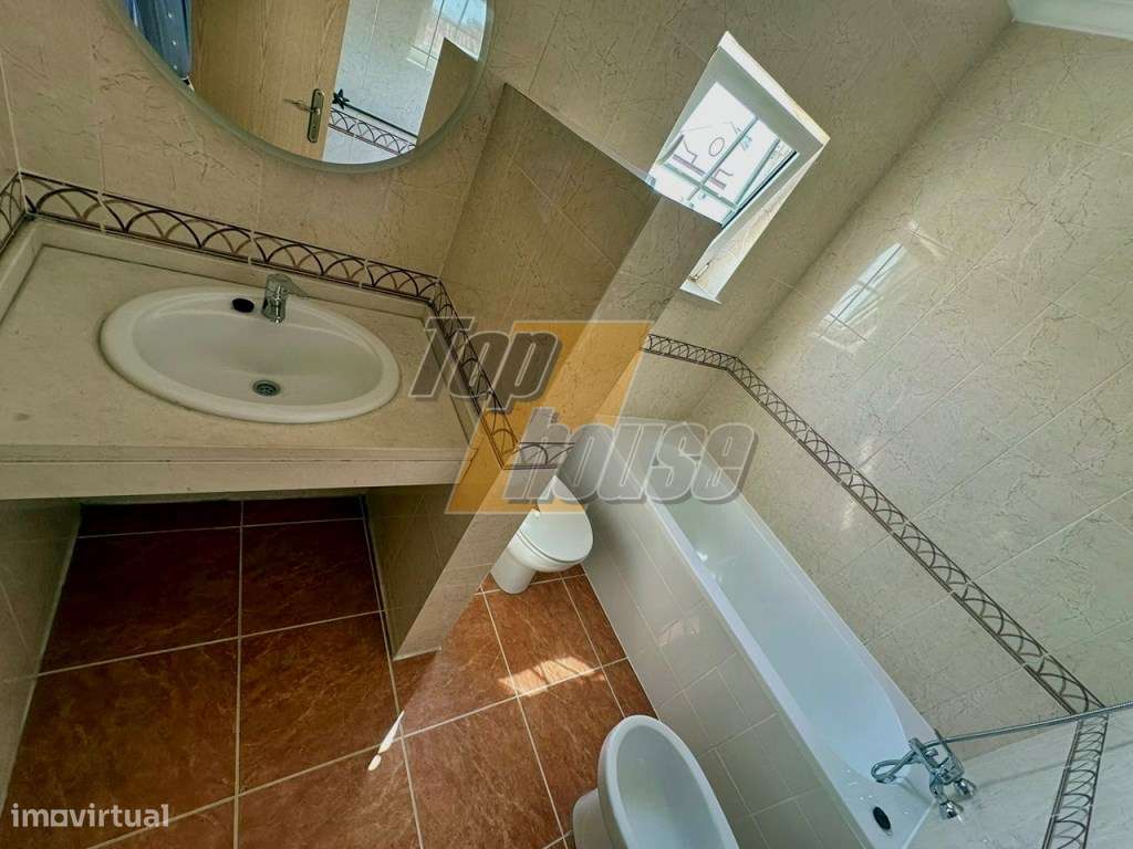 Moradia T4 com piscina e terreno de 900m2 - Quinta da Serralheira -...-48