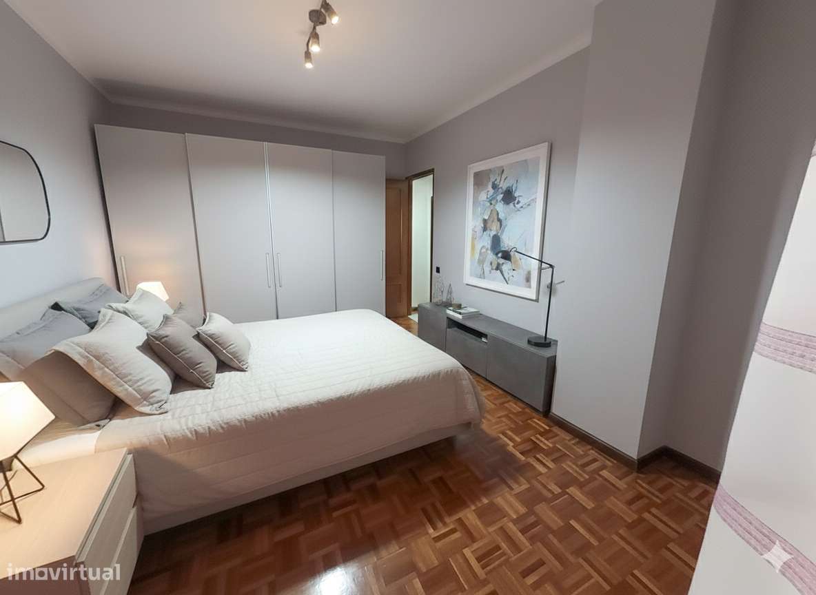 T3 com Terraço Coberto Exclusivo: A 1,5 km do Metro de Fânzeres-40