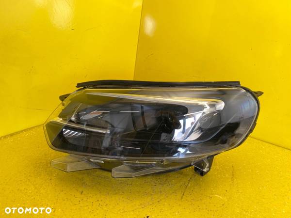 LAMPA OPEL ZAFIRA D LIFE VIVARO C BI XENON - 1