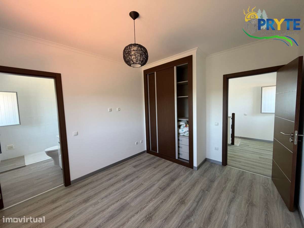 Quinta com moradia T3 , anexos e ruínas em Pedrógão Grande-6