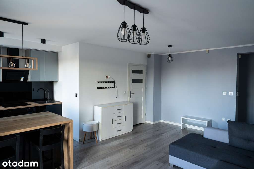 Nowoczesna kawalerka z widokowym balkonem-8