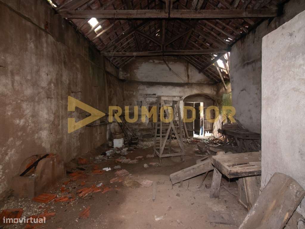 ADEGA PARA RECUPERAR - OLHALVO, ALENQUER-6