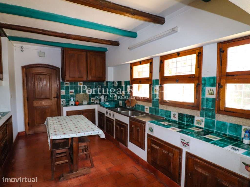 Quinta de 4 ha com 3 casas e cerejeiras no Fundão, ideal para turismo-39
