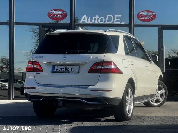 Mercedes-Benz ML 350 BlueTEC 4MATIC 7G-TRONIC - 4