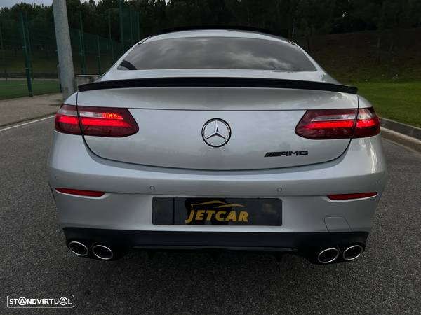 Mercedes-Benz E 220 d AMG Line - 6