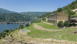 Venda de Quinta, junto ao Rio Douro, em Marco de Canaveses