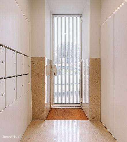 APARTAMENTO T1 A ESTREAR - EMPREENDIMENTO RESIDENCIAL SANTO AMARO 154 - Grande imagem: 5/9