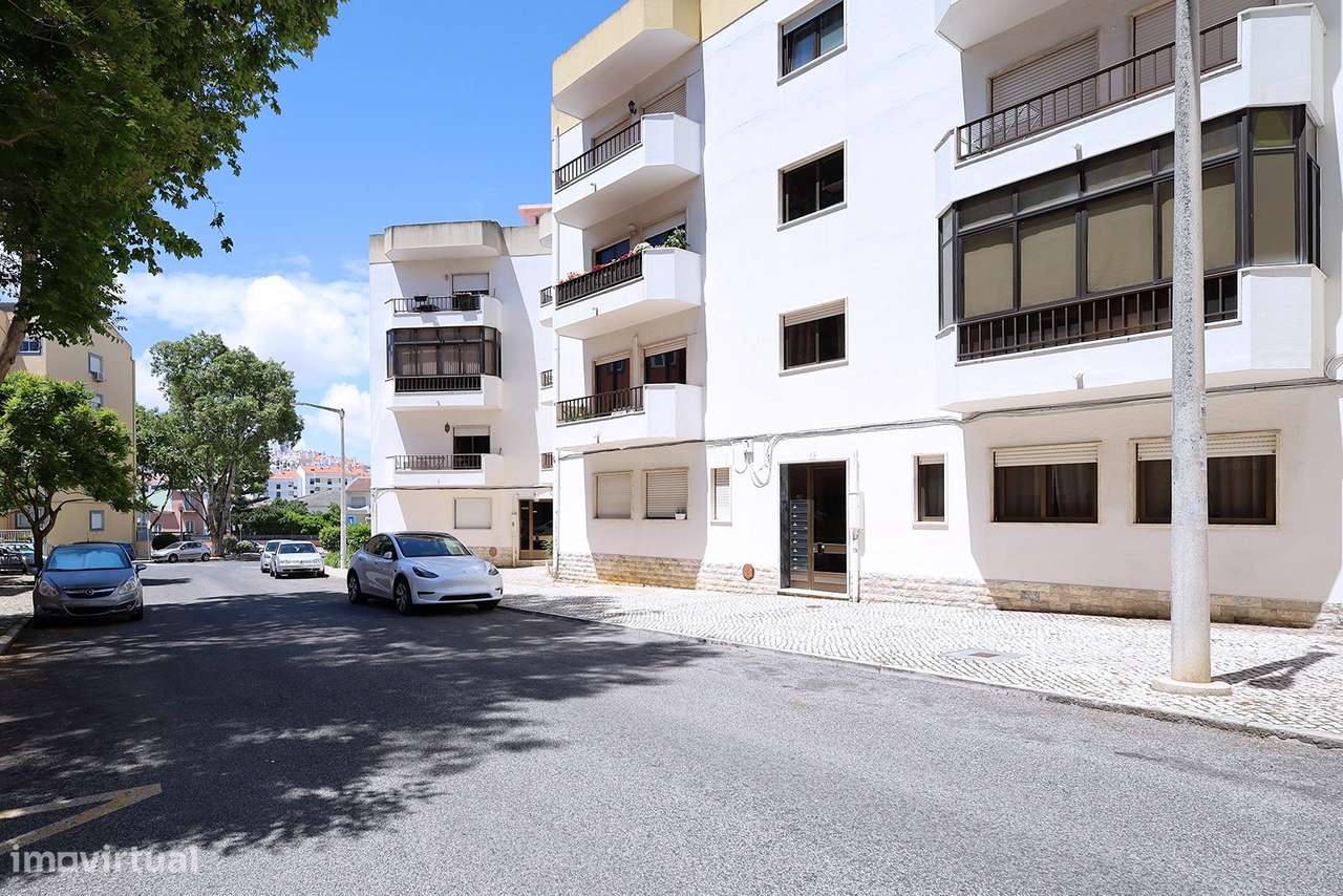 T2 - Apartamento com Varanda - Alapraia – Estoril-30