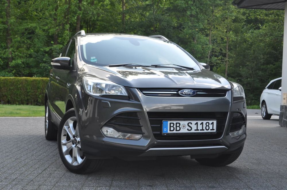 Ford Kuga II 2.0 TDCi 2x4 Titanium 2015