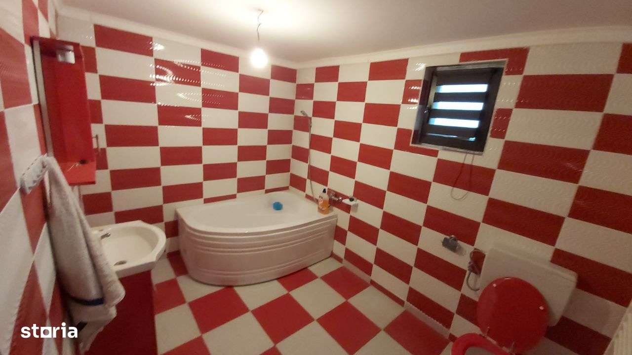 Casa P+1,  Teren 960 mp  Mobilata utilata Pret 125.000 euro-6