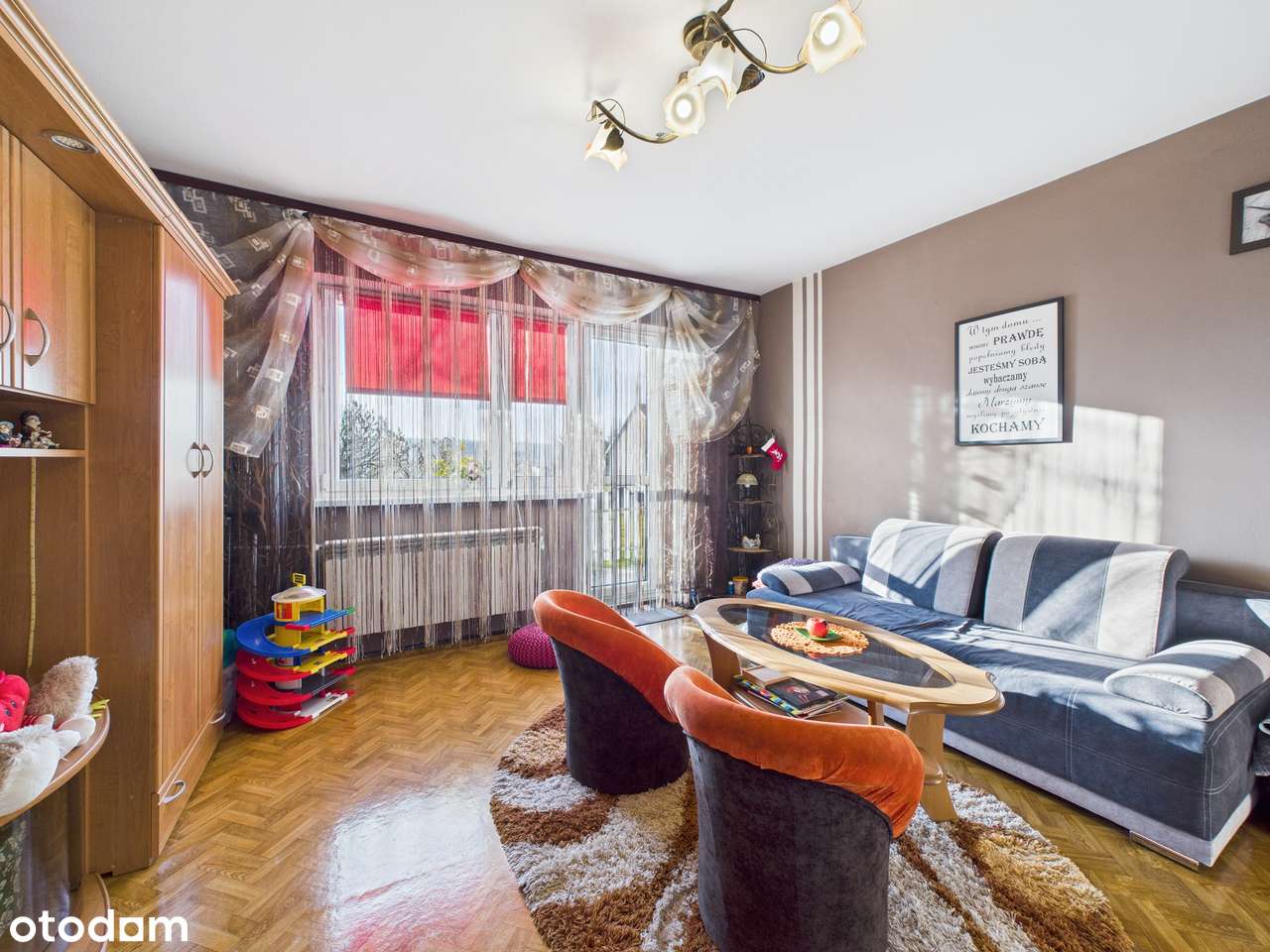 Dwurodzinny dom z potencjałem w spokojnej okolicy - Pełny obrazek: 3/20