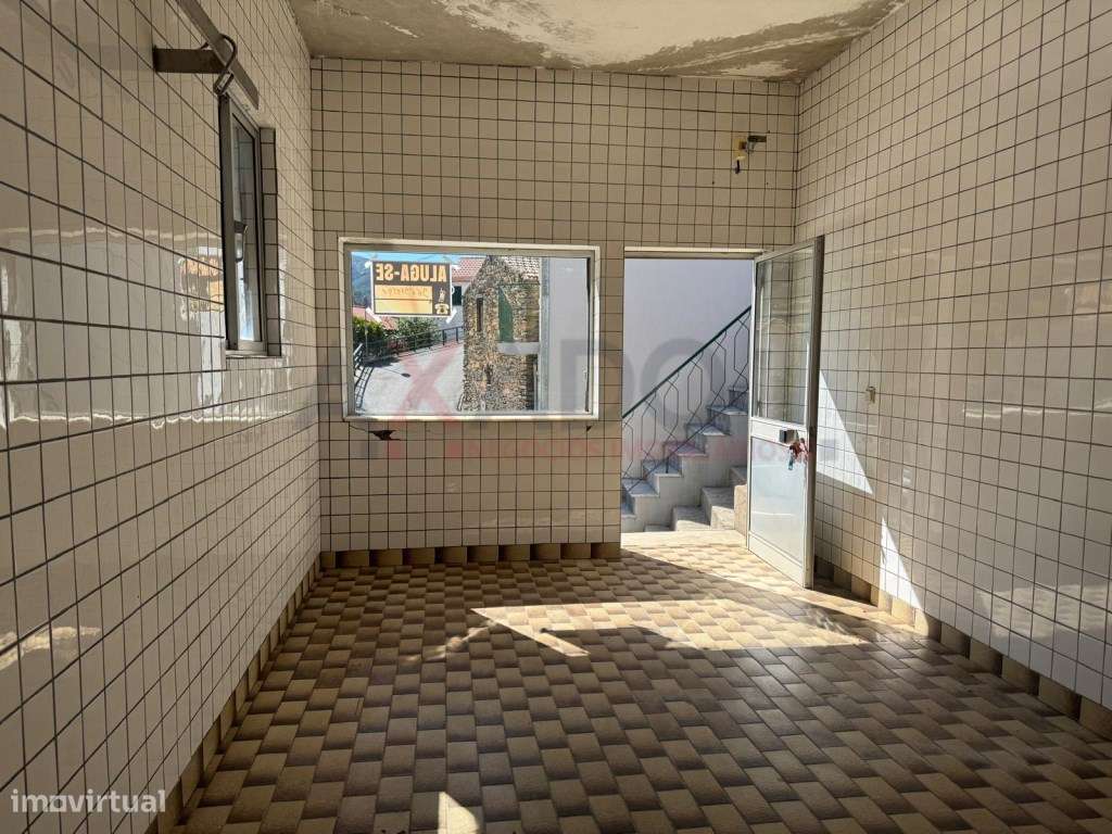 Moradia com Negócio Incluído na Serra da Estrela - Oportunidade Úni...-25