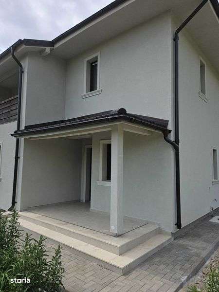 doua case cuplate sistem duplex Valea Mare Stefanesti Arges - Imagine principală: 5/8