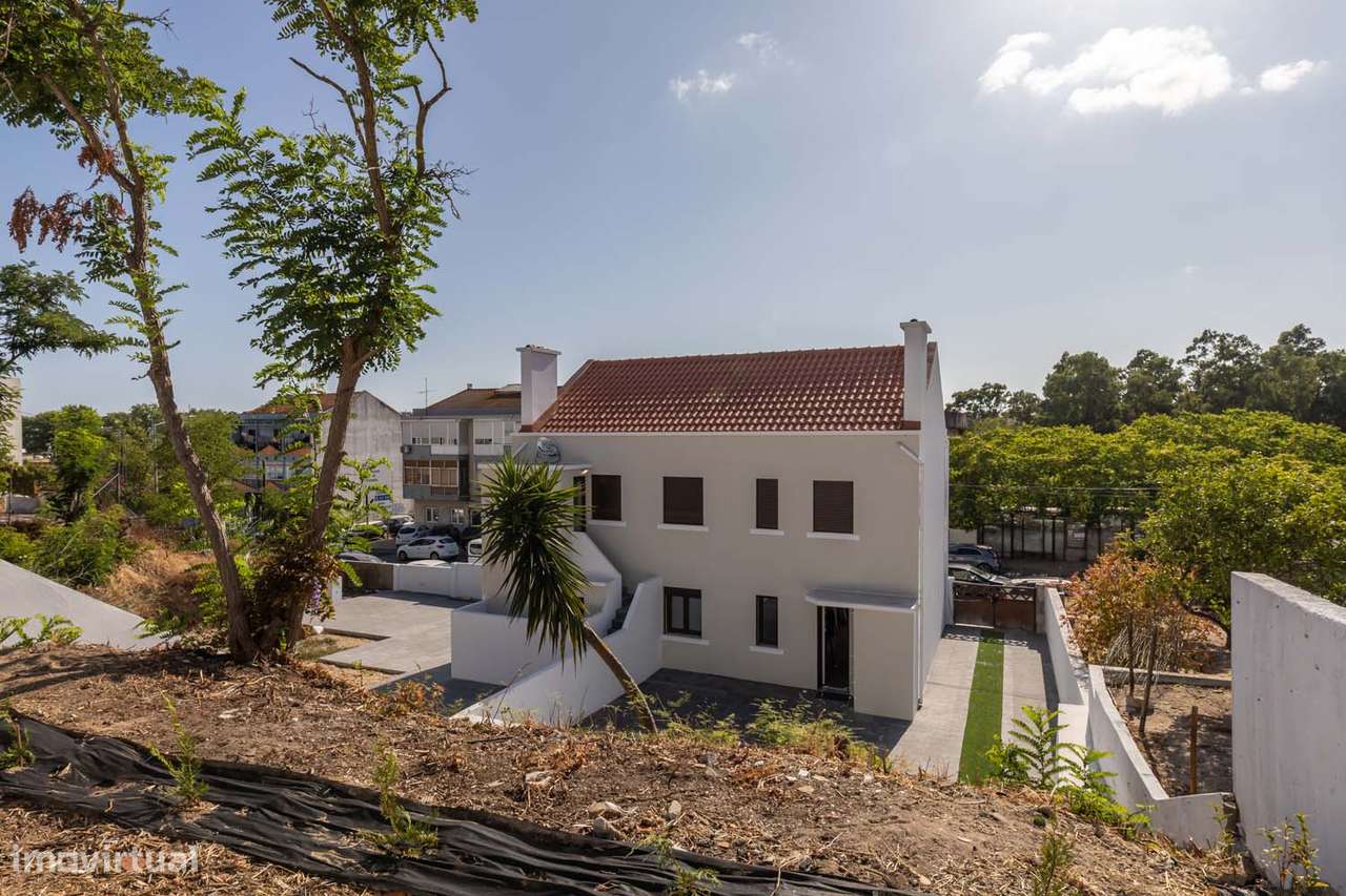 T3 NOVO – Apartamento com Espaço Exterior Único de 500 m² no Seixal-53