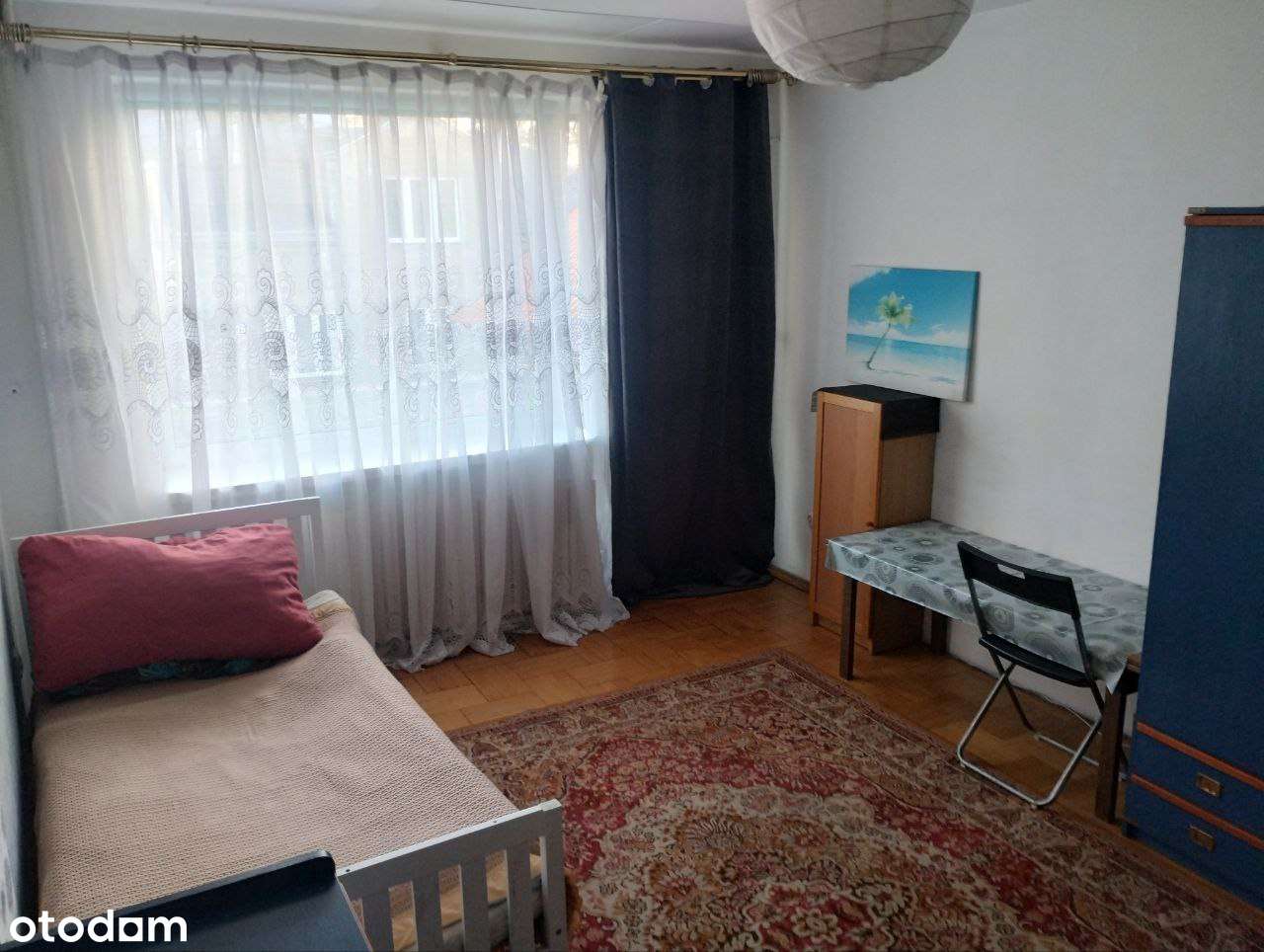 Pokój z balkonem w domu w Rembertowie — dla 2 osób, na dłuższy okres - Pełny obrazek: 4/9