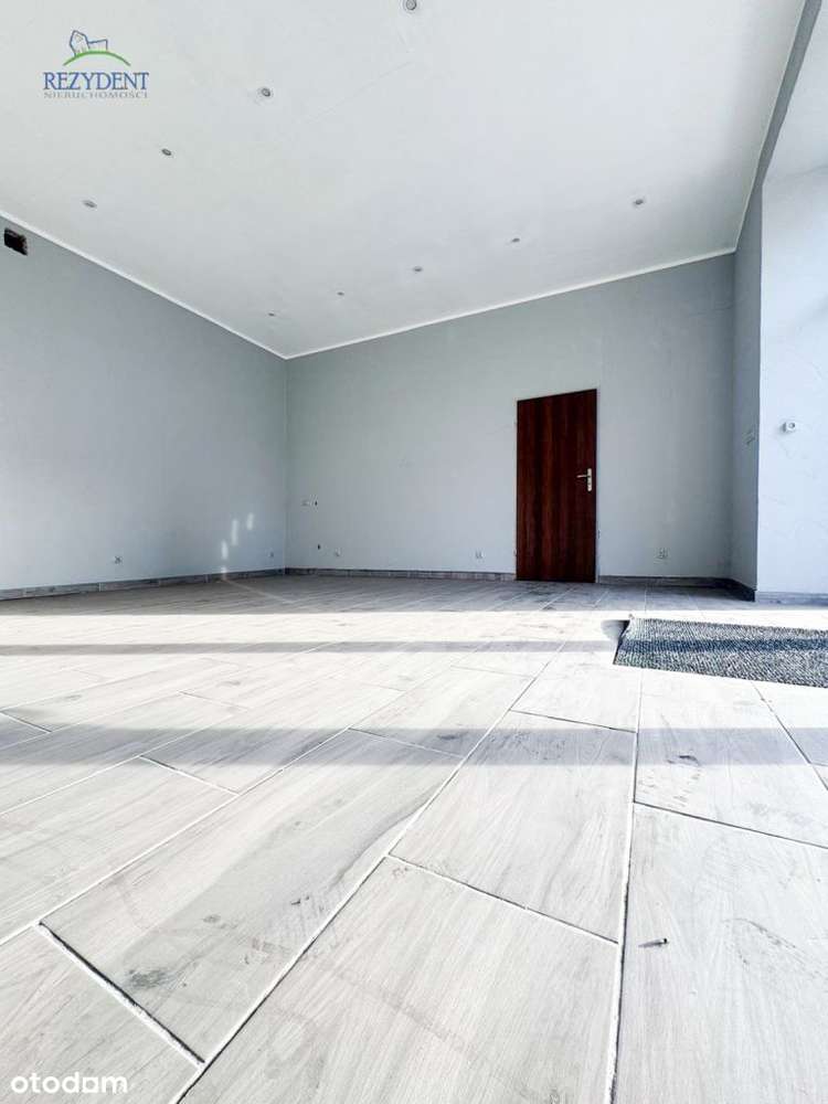 Lokal usługowy na sprzedaż-5