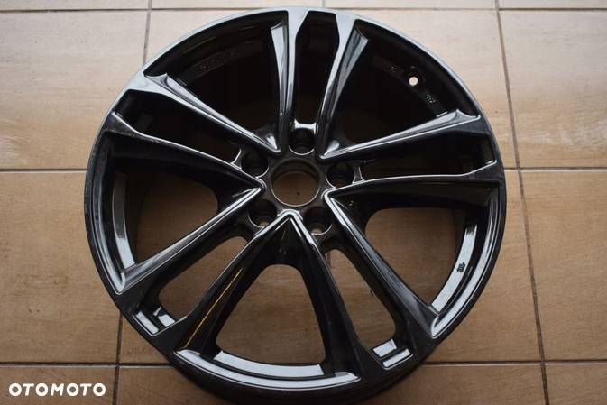 Hyundai 7,5Jx19 5x114,3 ET49,5 - 1