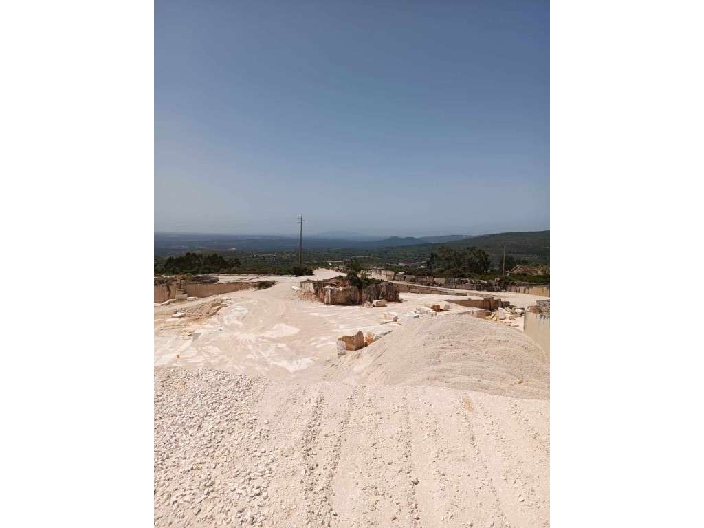 Pedreira Venda Santarém-10