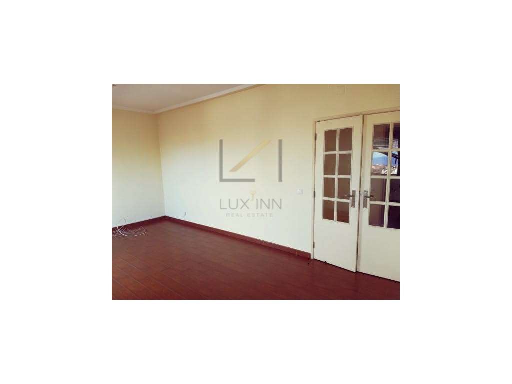 T1 à Venda - Último Andar com Terraços e Vistas Incríveis
Viva no ... - Grande imagem: 5/33