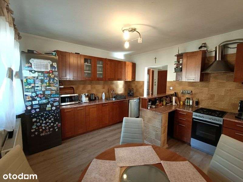 Piękny dom z dużym tarasem, dostępny od zaraz!-6