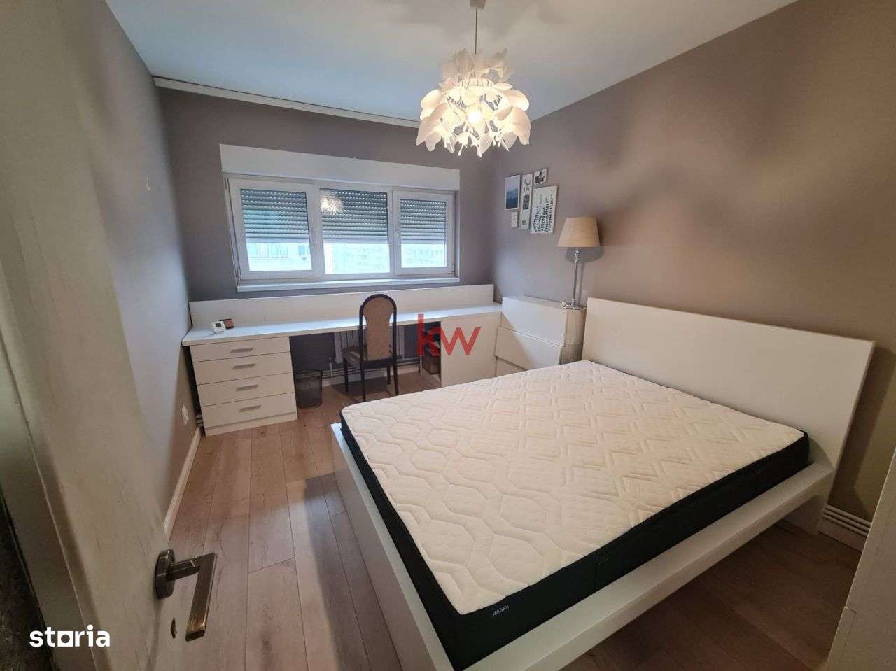 Apartament cu 2 camere decomandate in Podu Ros,  vizavi de Palas, COMI-3