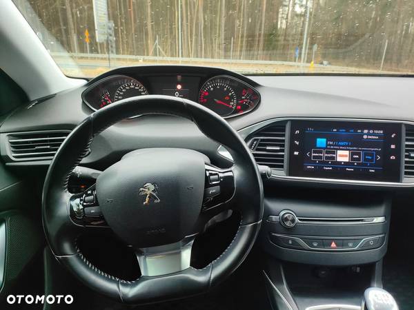 Peugeot 308 SW 1.2 PureTech GPF Allure S&S - 13