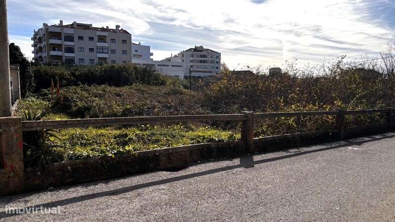 Terreno urbano com 2.050 m2 em Tavarede - Grande imagem: 4/24