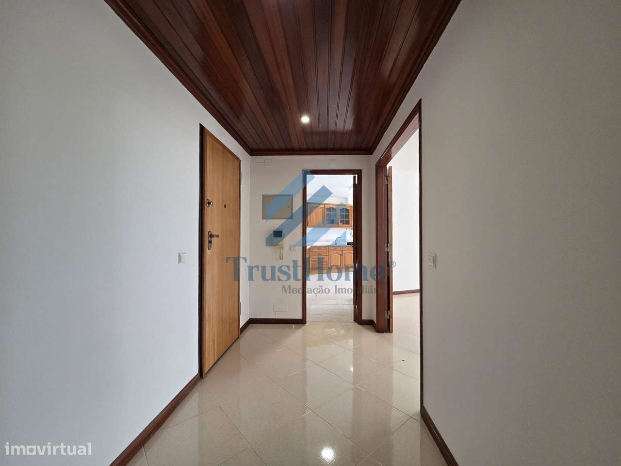 T2 em Fitares com 130m2 e garagem a 9 min. da estação-23
