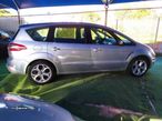 Ford S-Max 2.0 TDCi Titanium 7L 143g - 8