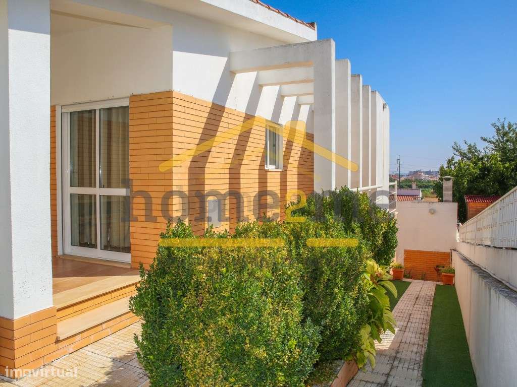 Magnífica Moradia T4 - Casais da Marmeleira,Alenquer-50