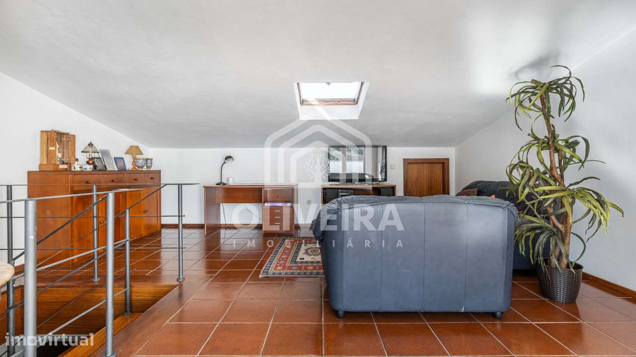 T3 Duplex com terraço em Nogueiró-23