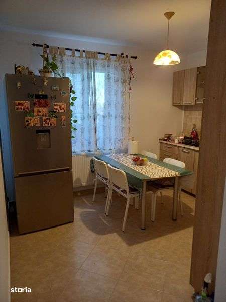 vand casa 4 camere comuna Buturugeni - Imagine principală: 4/8