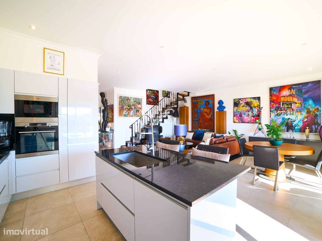 Duplex contemporâneo de três níveis em Santa Bárbara de Nexe, Algarve-14