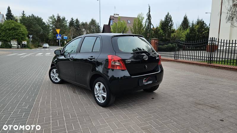 Toyota Yaris 1.3 Luna A/C - 2