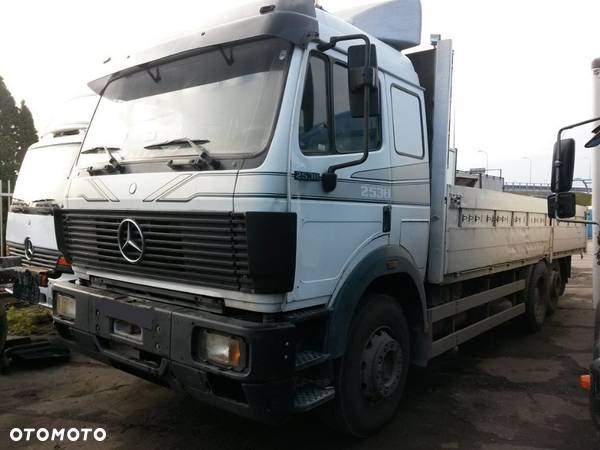 MERCEDES 2631 2634  6x2 6x4 6x6  SILNIK SKRZYNIA MOST KABINA CZĘŚCI - 1