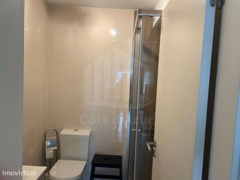 Moradia com 7 Assoalhadas , garagem e com terreno de 1.000 m2 zona ...-34