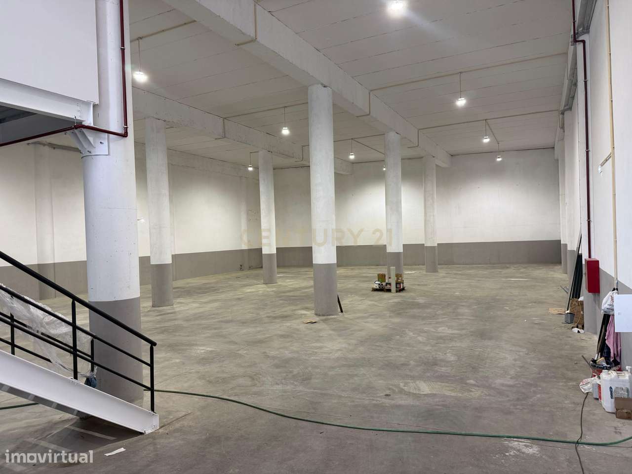 ARMAZÉM INDUSTRIAL | SANTO TIRSO | INVESTIMENTO / LOGÍSTICA / COMÉRCIO-8