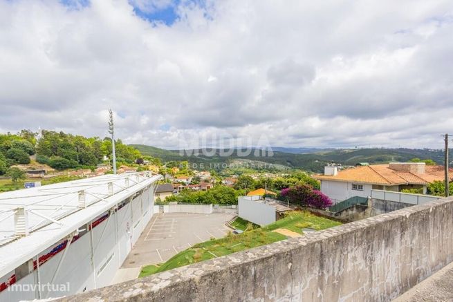 Moradia Espaçosa e Versátil em Oliveira de Azeméis-27