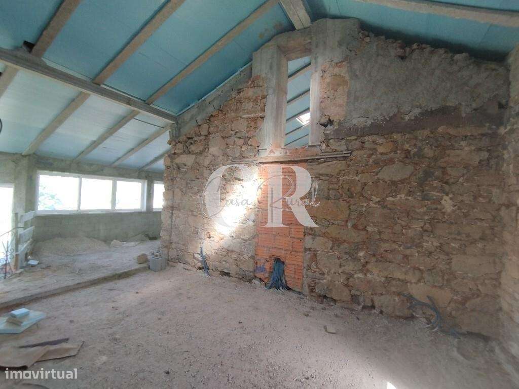 Moradia para restaurar-20