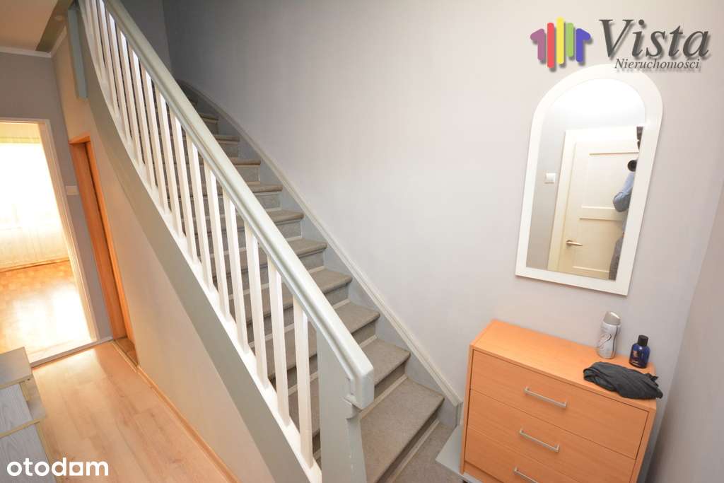 Bliźniak w spokojnym miejscu-7