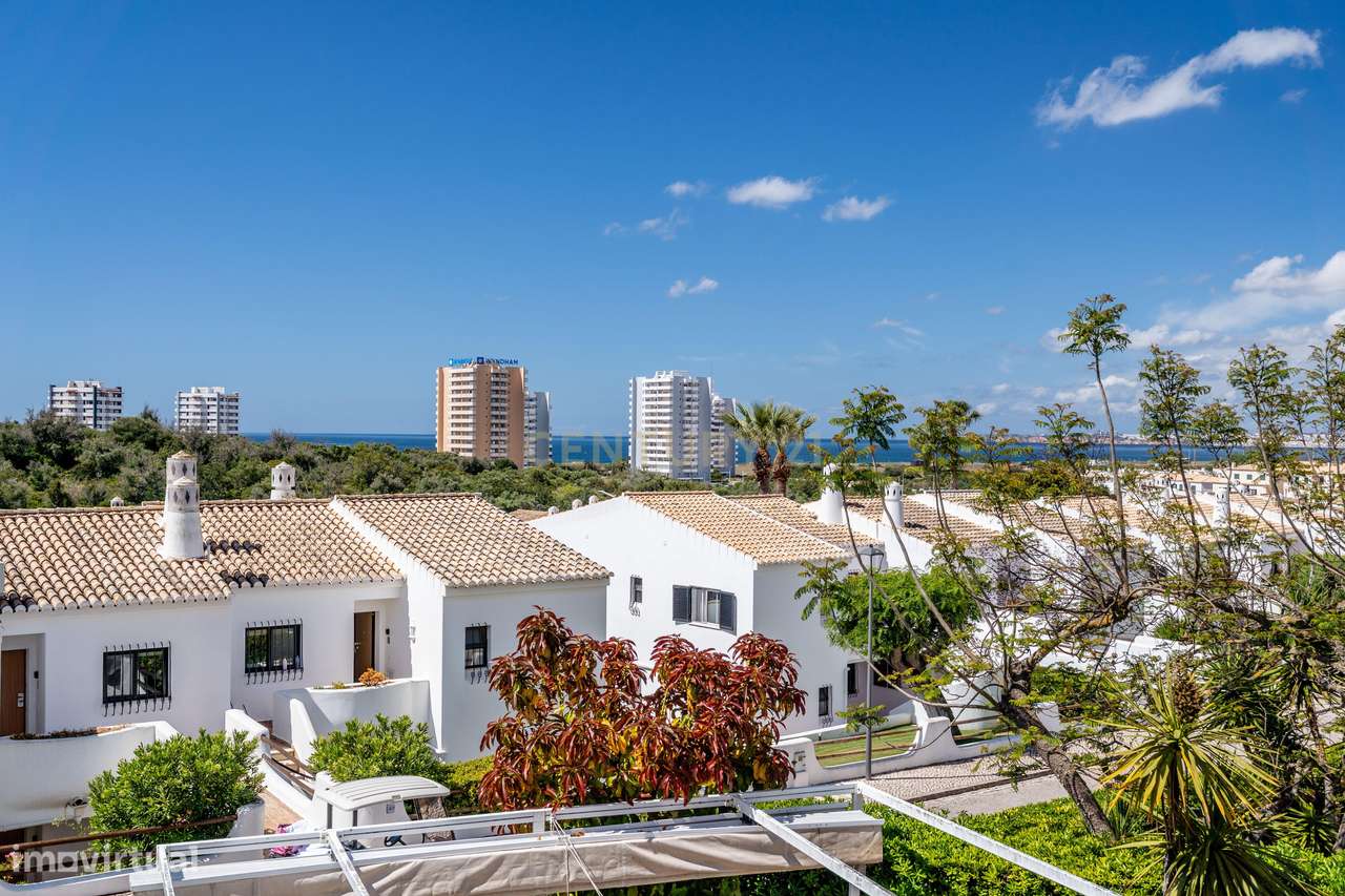Moradia com Vista Mar e Piscina em Alvor, a curta distância da praia e-44