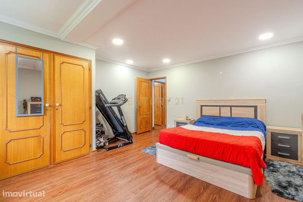 Apartamento T2 com 116 m² em Condomínio Privado no Centro de Albufeira-9