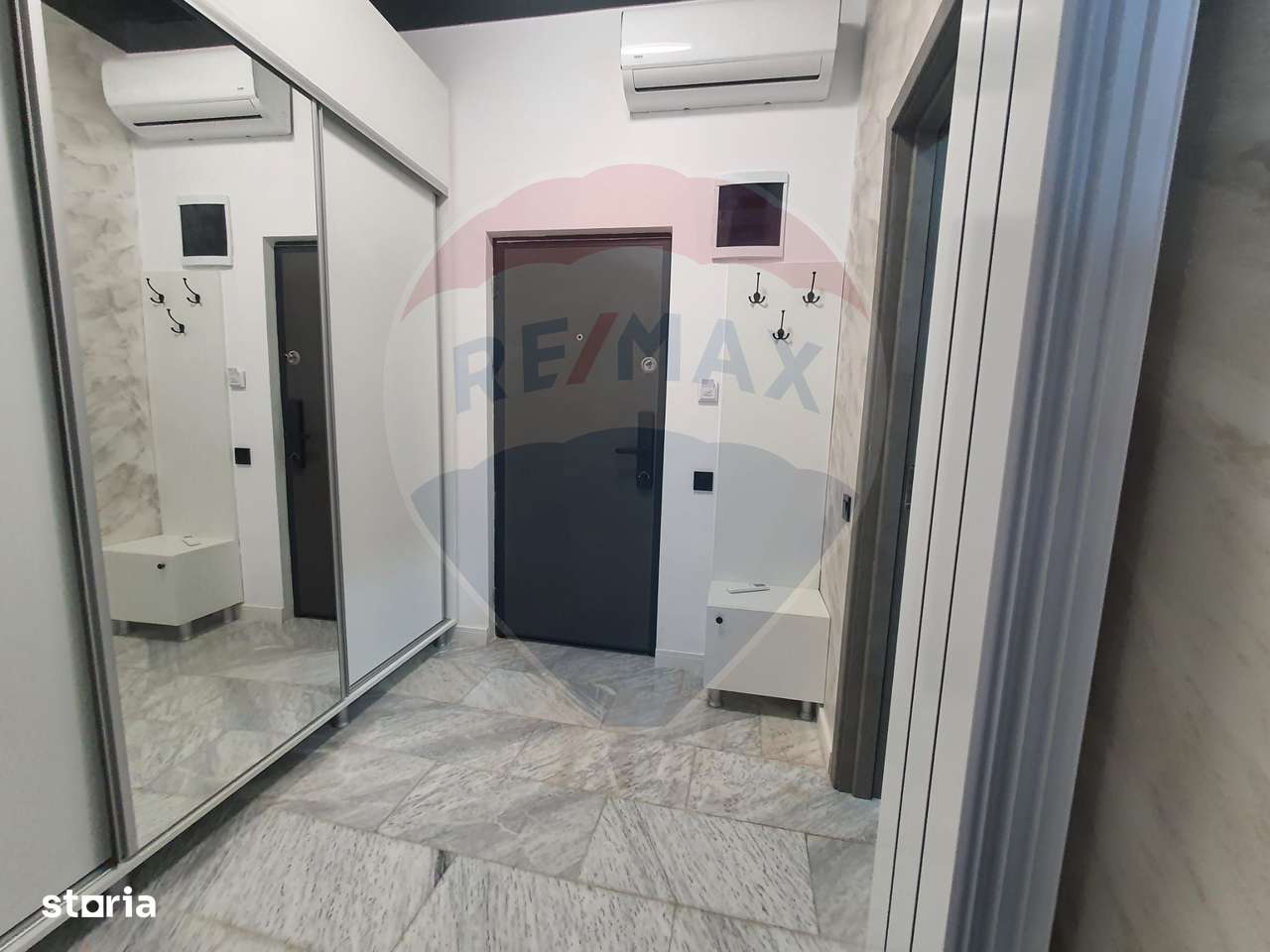 Vanzare Apartament cu 2 camere Lux în zona Tomis Nord - Imagine principală: 5/17