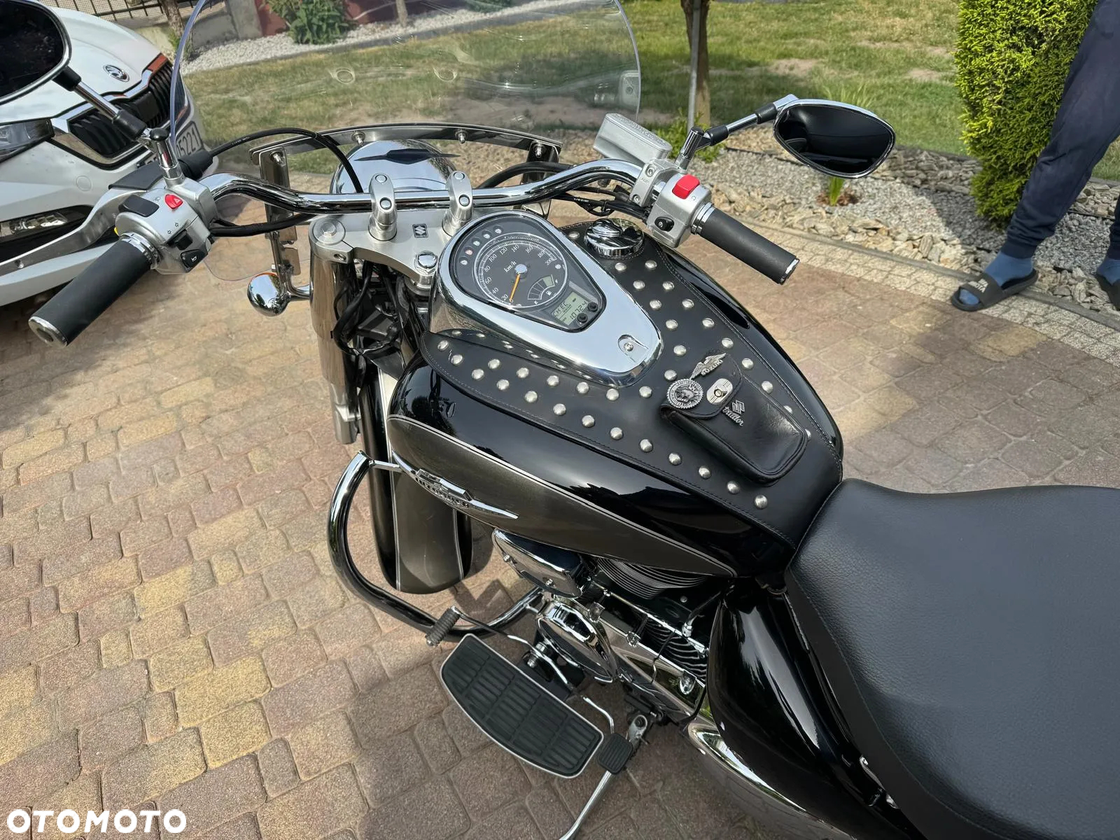 Suzuki Intruder - 4