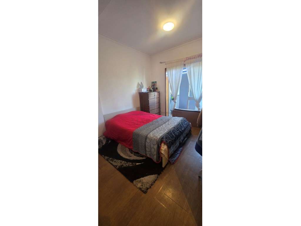 **Apartamento T2 a 500 metros do Metro**-2