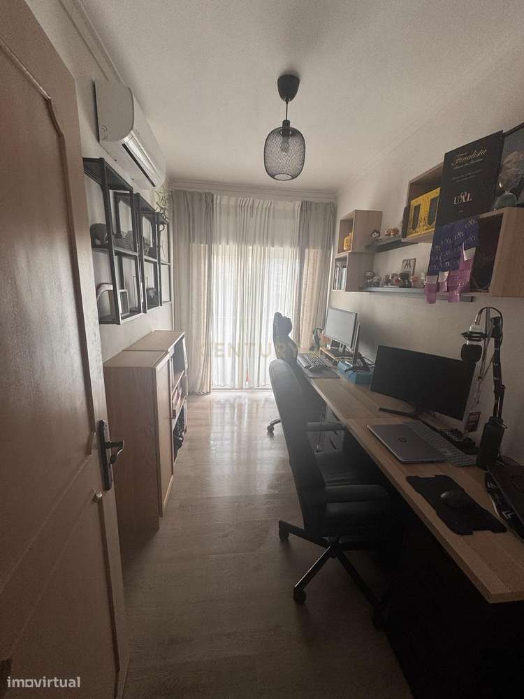 T1 + 1 com varanda,  e ar condicionado em Amadora - Grande imagem: 4/17